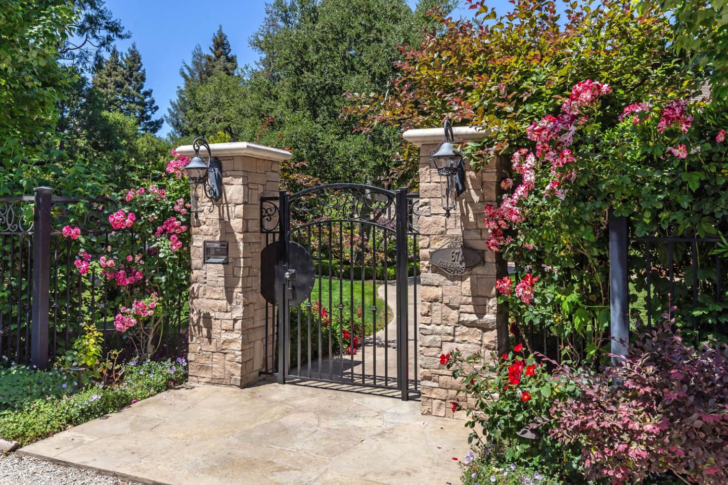 Neighborhood Neighborhood-8