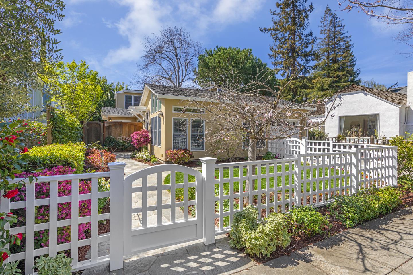 Neighborhood Neighborhood-35