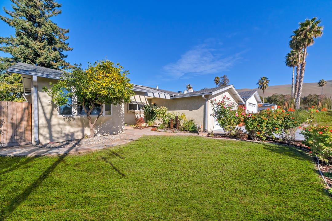 Neighborhood Neighborhood-28