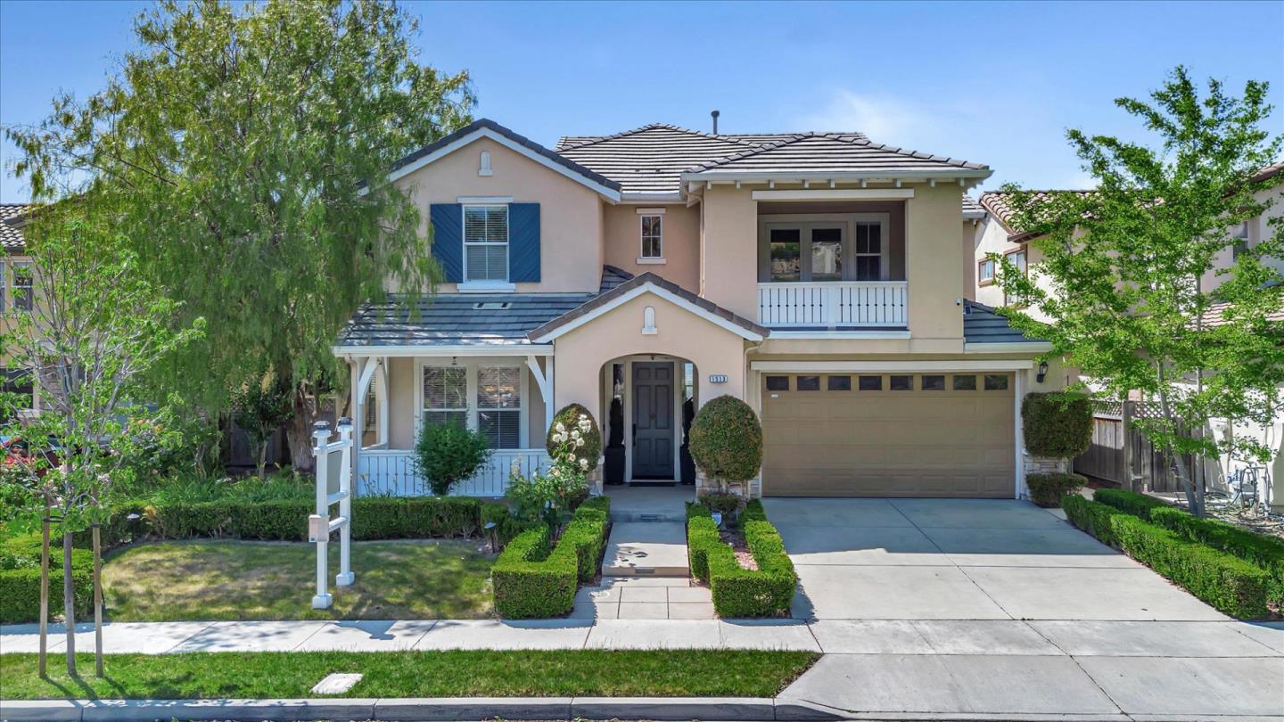 Neighborhood Neighborhood-34