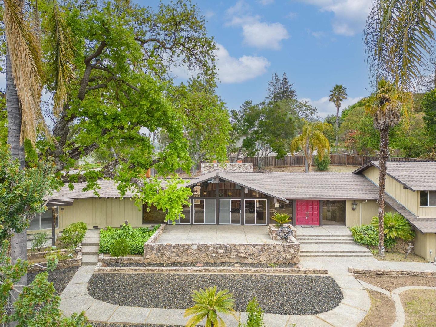 Neighborhood Neighborhood-78