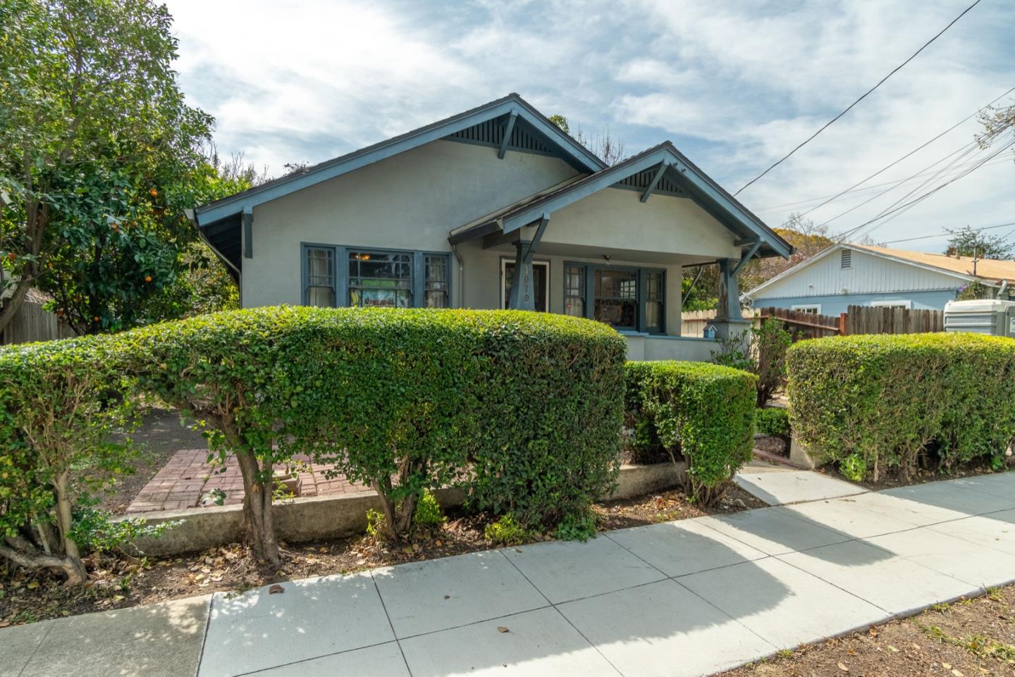 Neighborhood Neighborhood-22