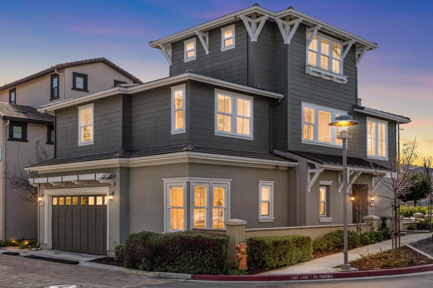 Neighborhood Neighborhood-92