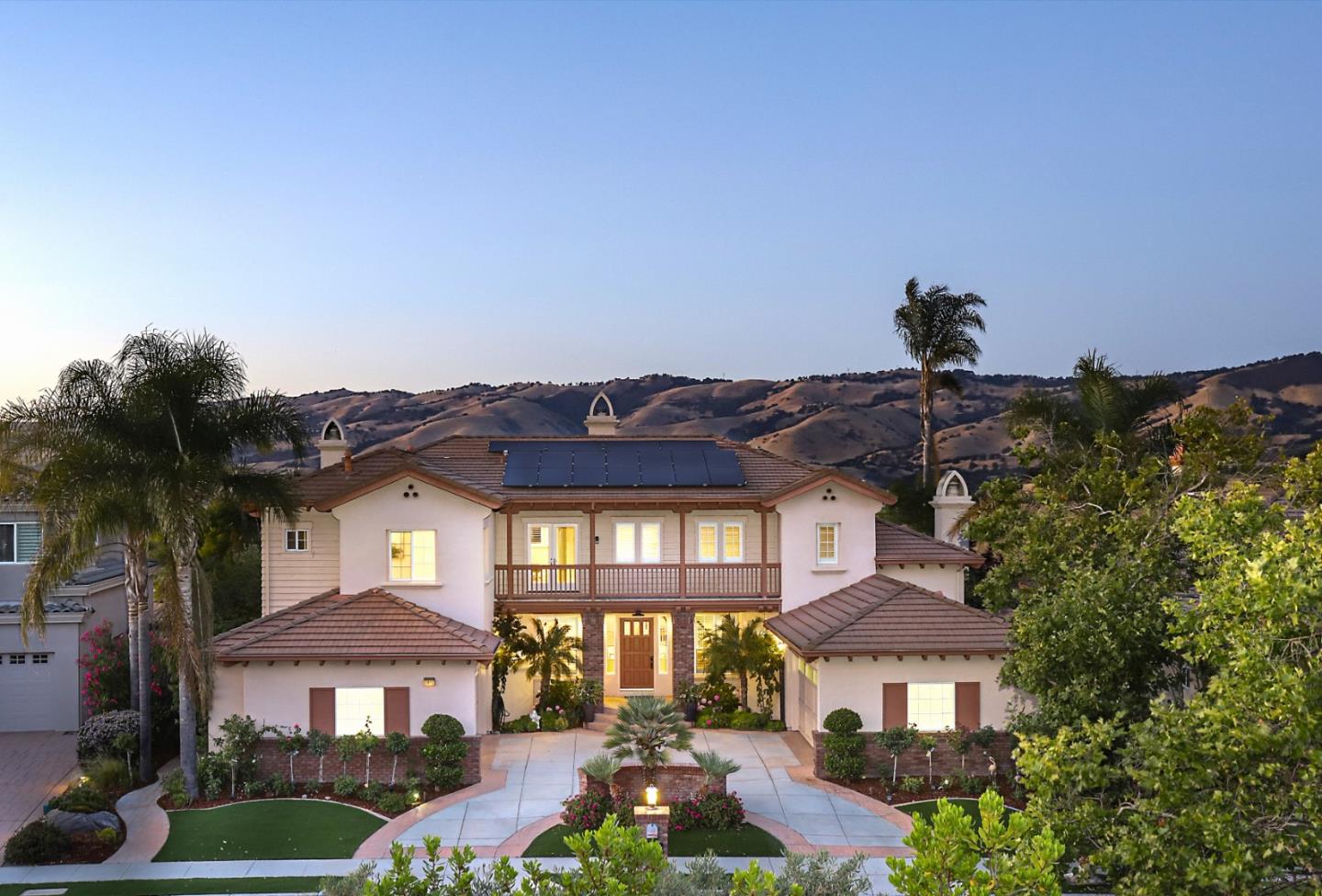 Neighborhood Neighborhood-28