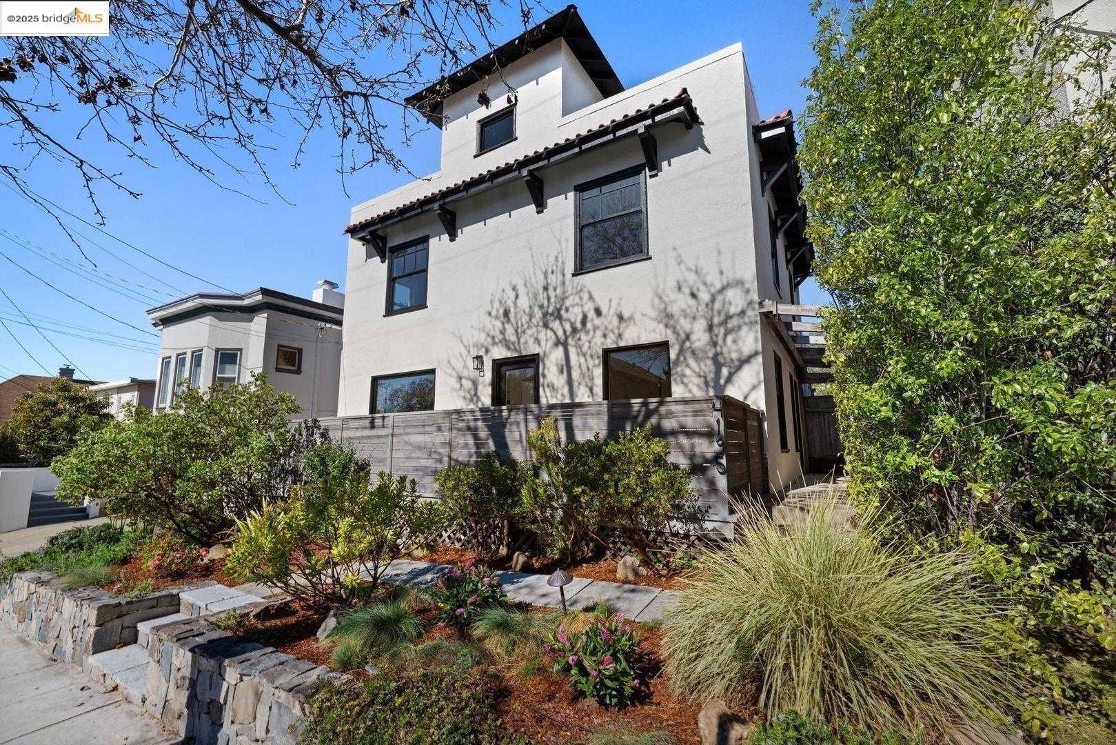 Neighborhood Neighborhood-4