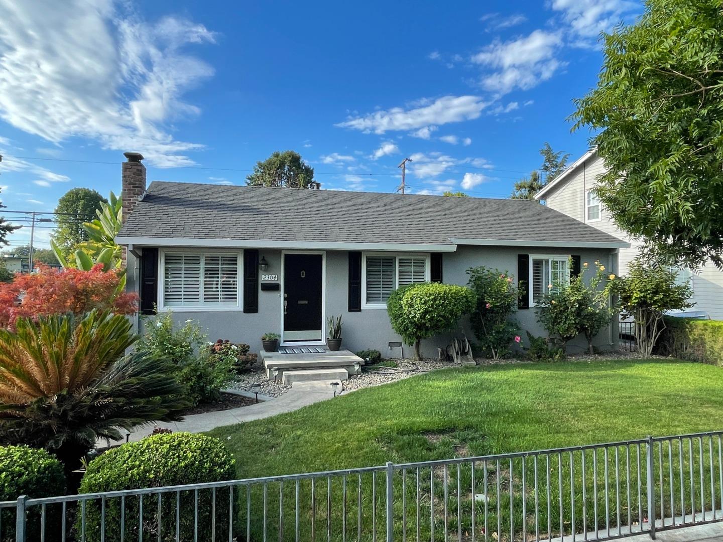 Neighborhood Neighborhood-45