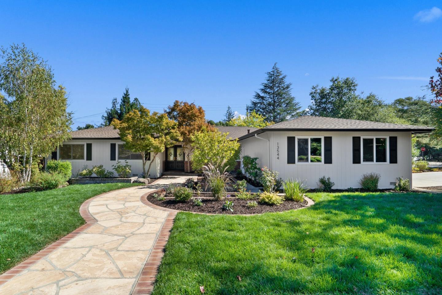 Neighborhood Neighborhood-9