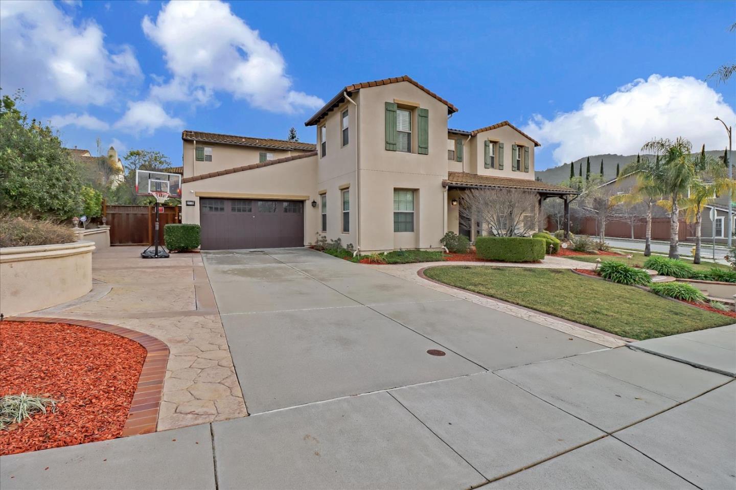 Neighborhood Neighborhood-3