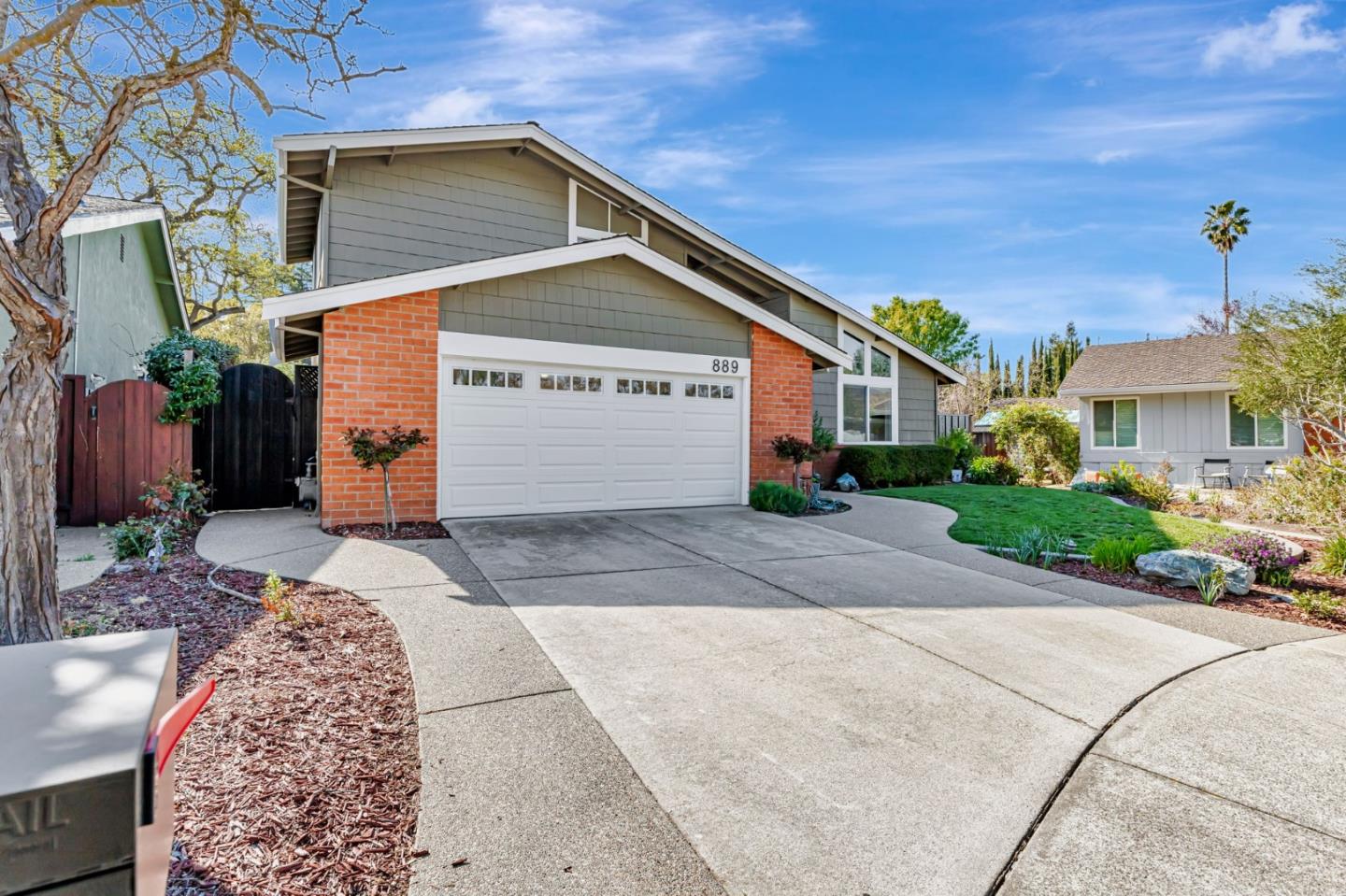 Neighborhood Neighborhood-95