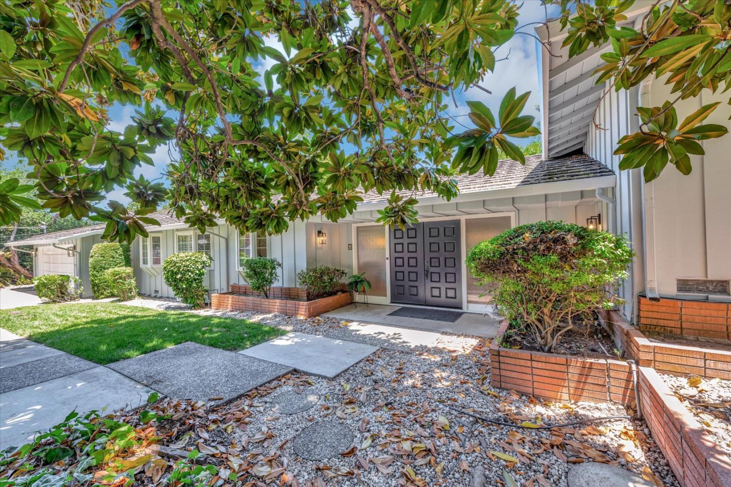 Neighborhood Neighborhood-17