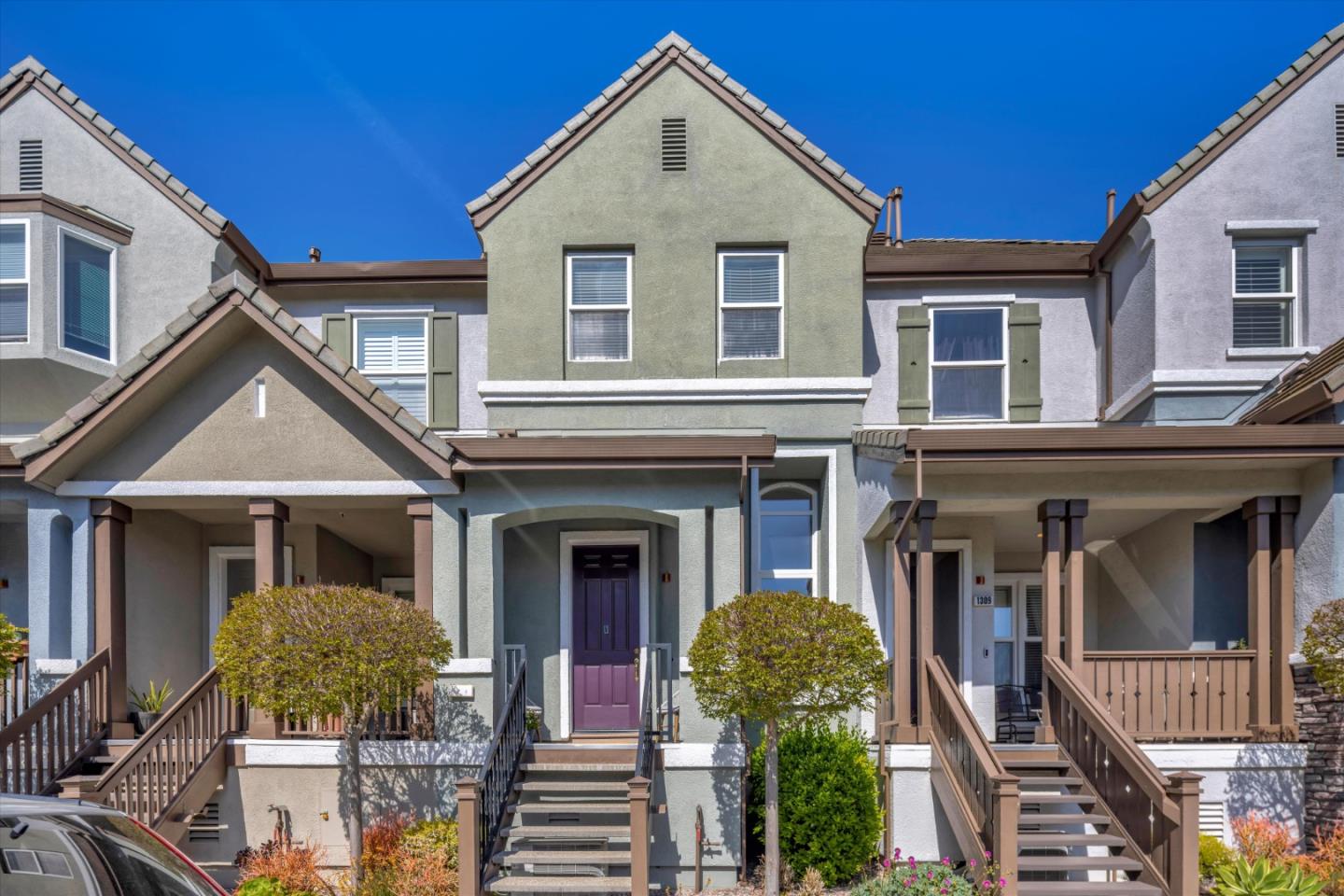 Neighborhood Neighborhood-7