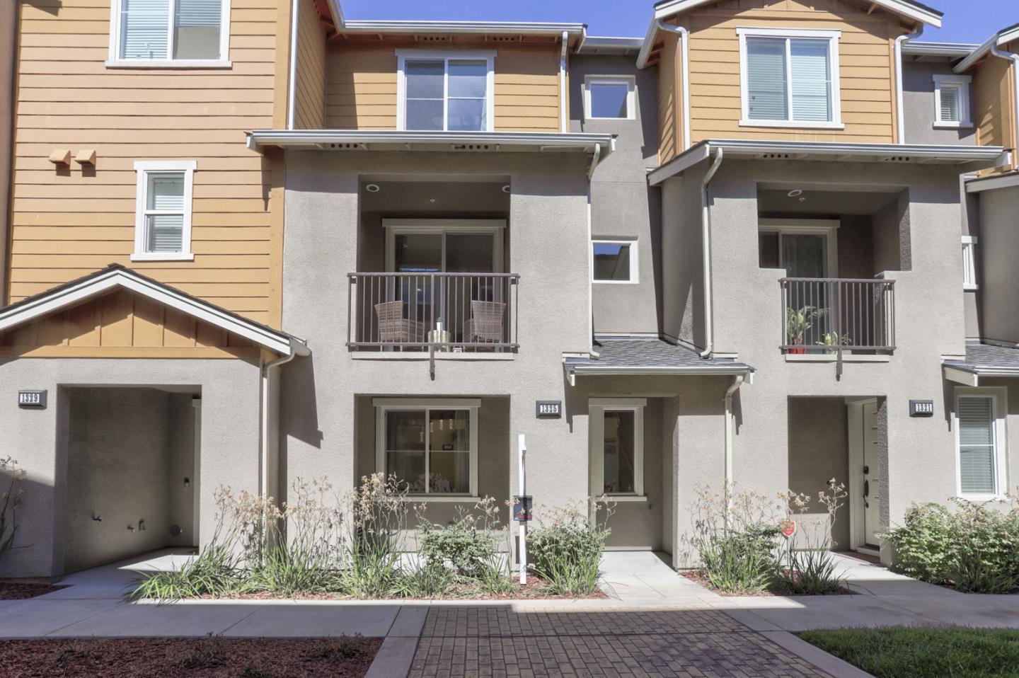 Neighborhood Neighborhood-66