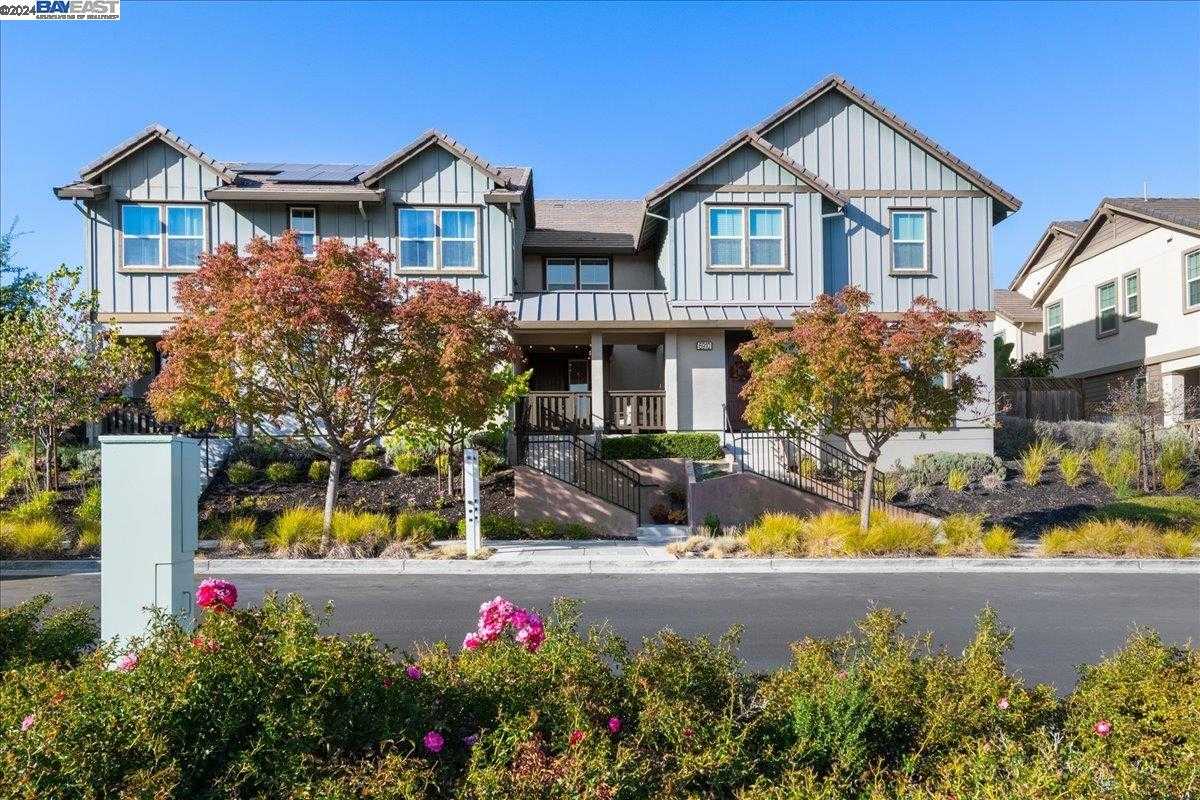 Neighborhood Neighborhood-23