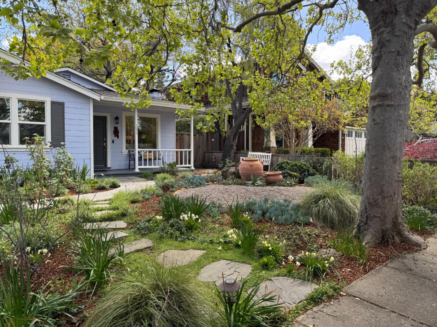 Neighborhood Neighborhood-16