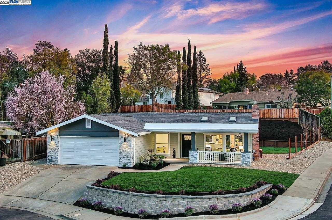 Neighborhood Neighborhood-22