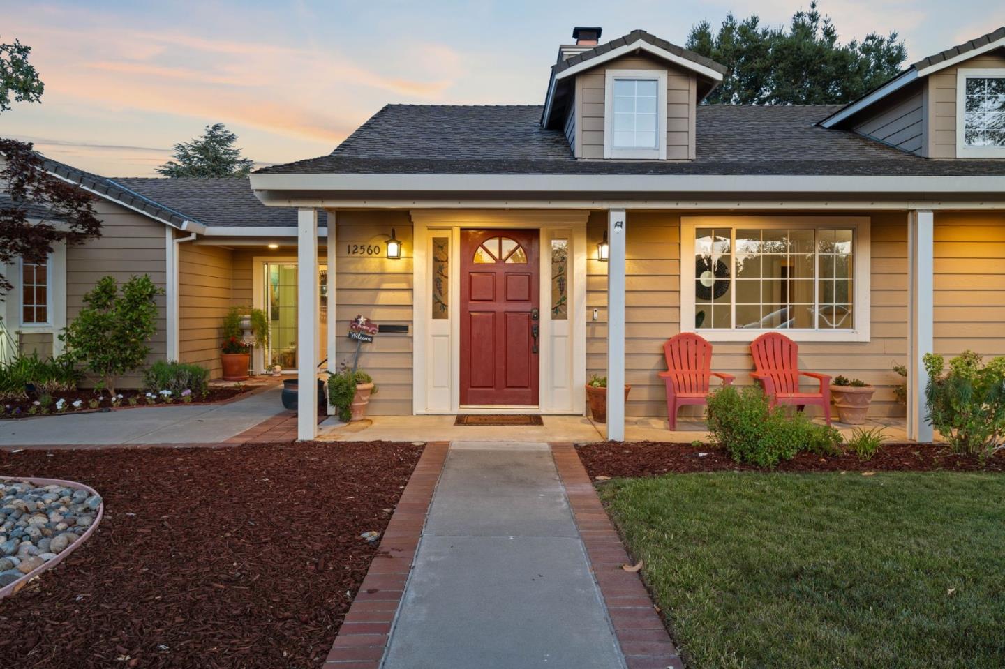 Neighborhood Neighborhood-8