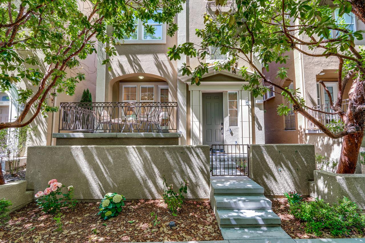 Neighborhood Neighborhood-8