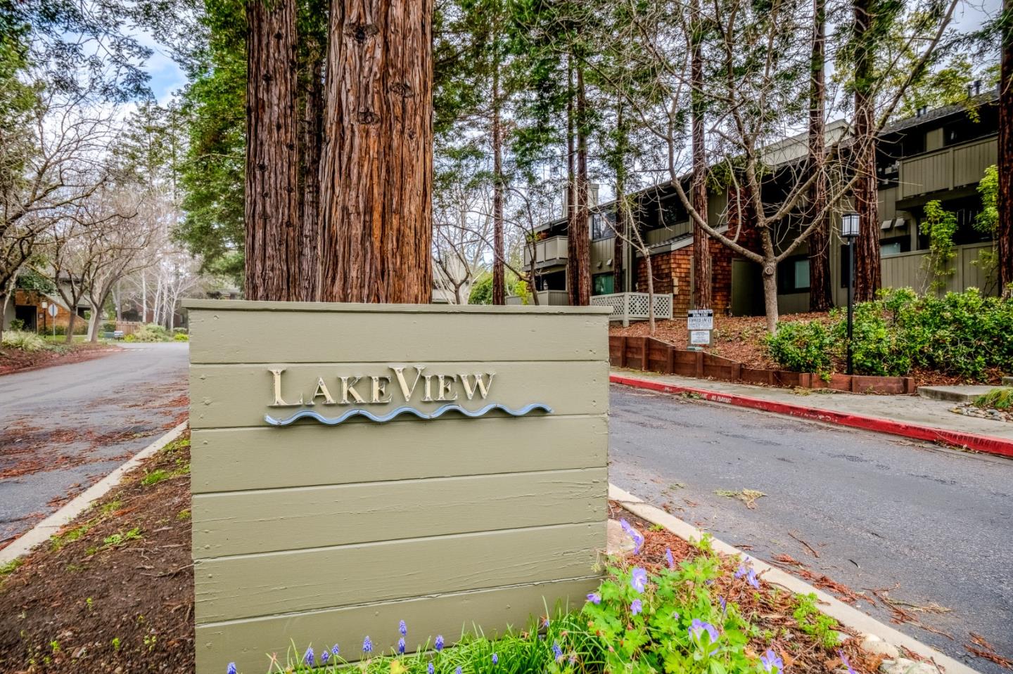 Neighborhood Neighborhood-84