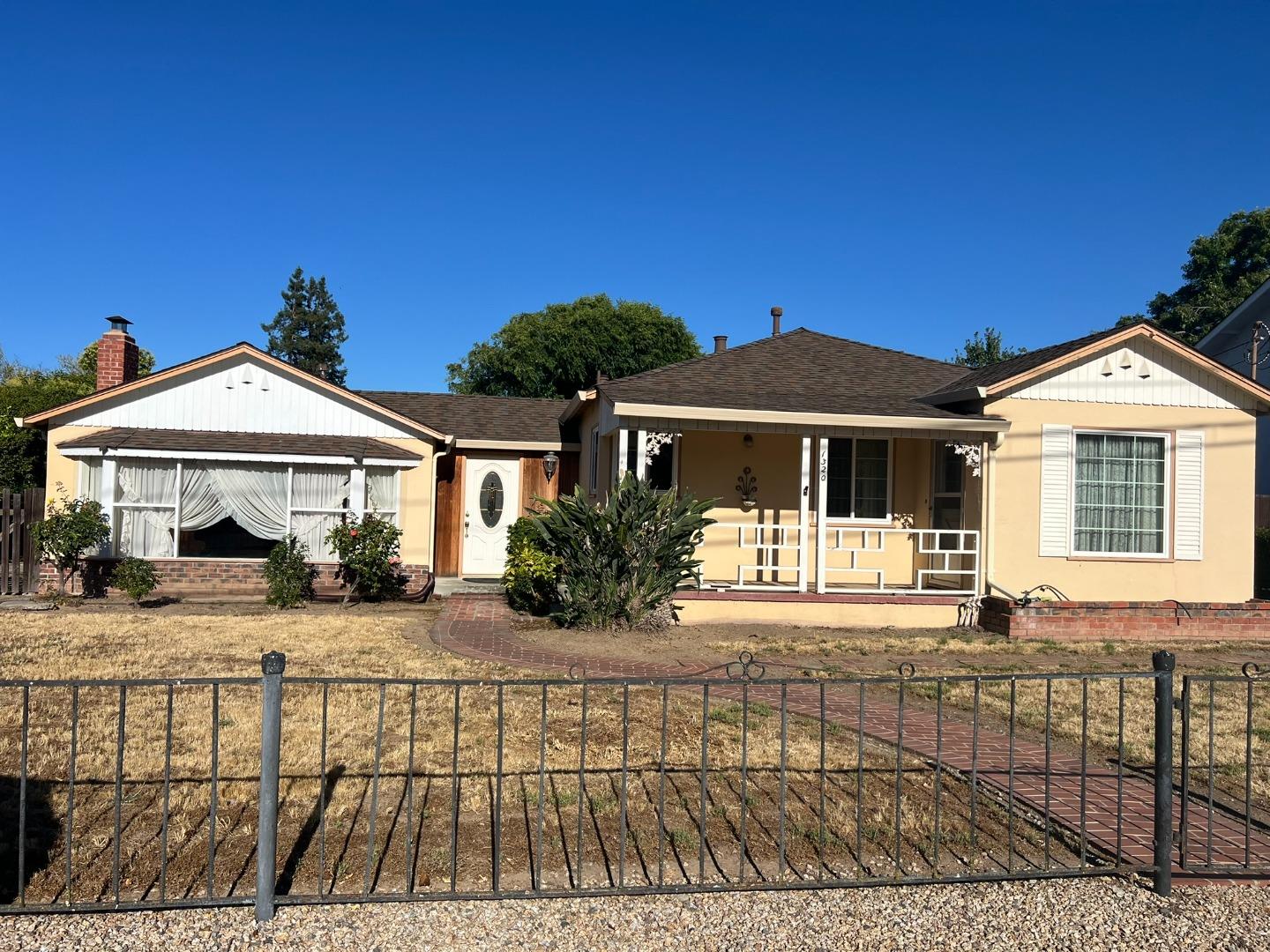 Neighborhood Neighborhood-3