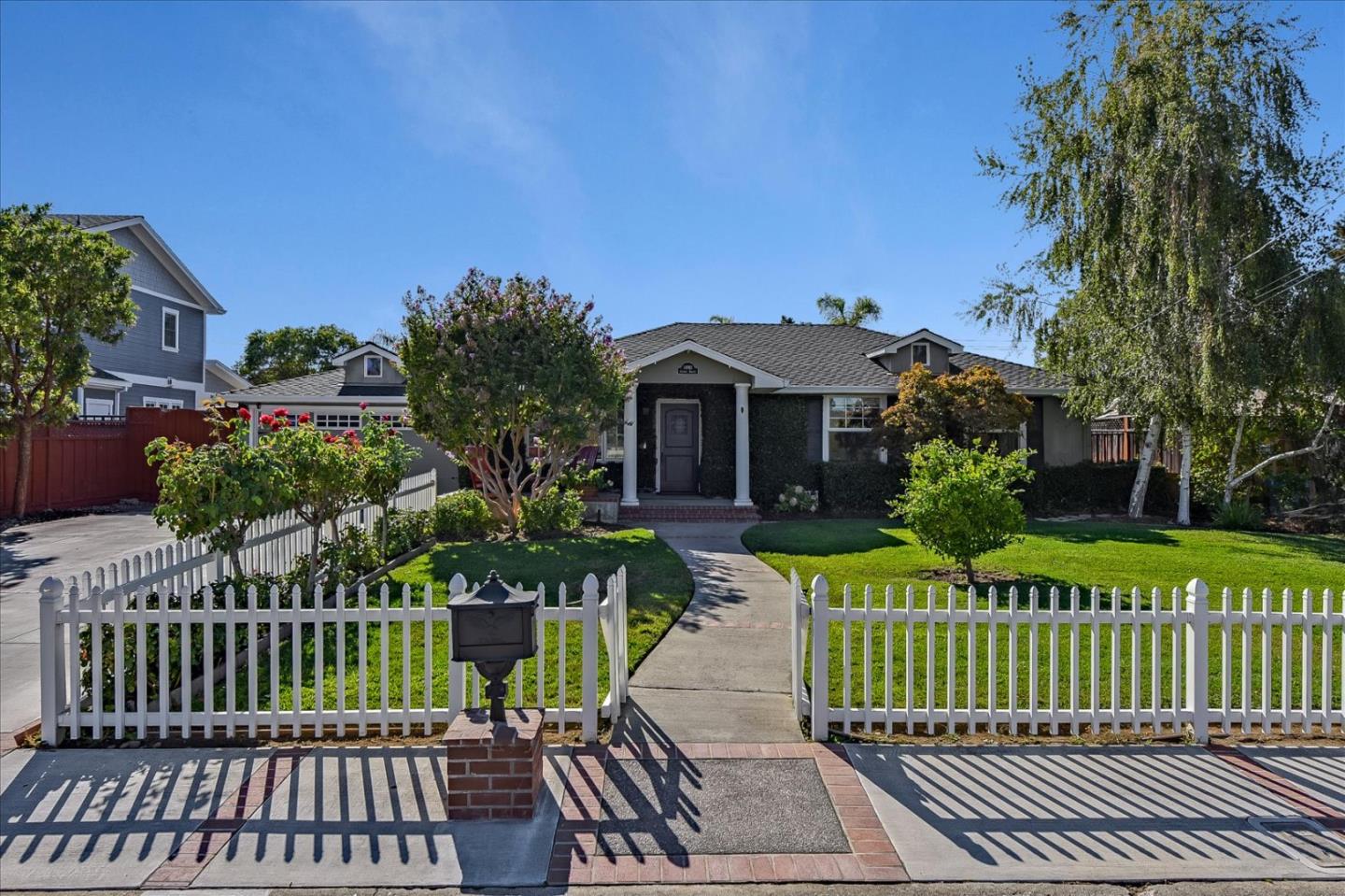 Neighborhood Neighborhood-95