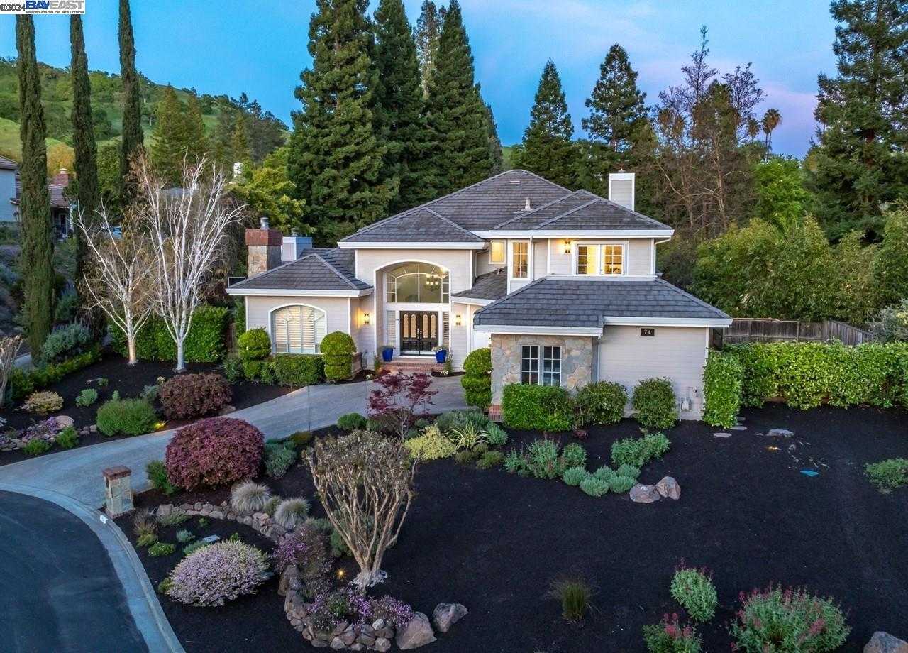 Neighborhood Neighborhood-22