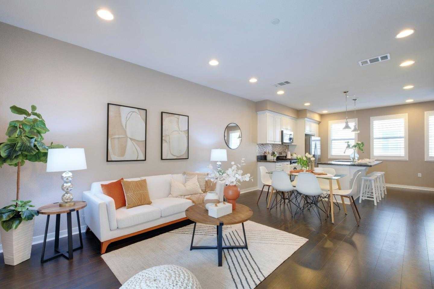 Neighborhood Neighborhood-4