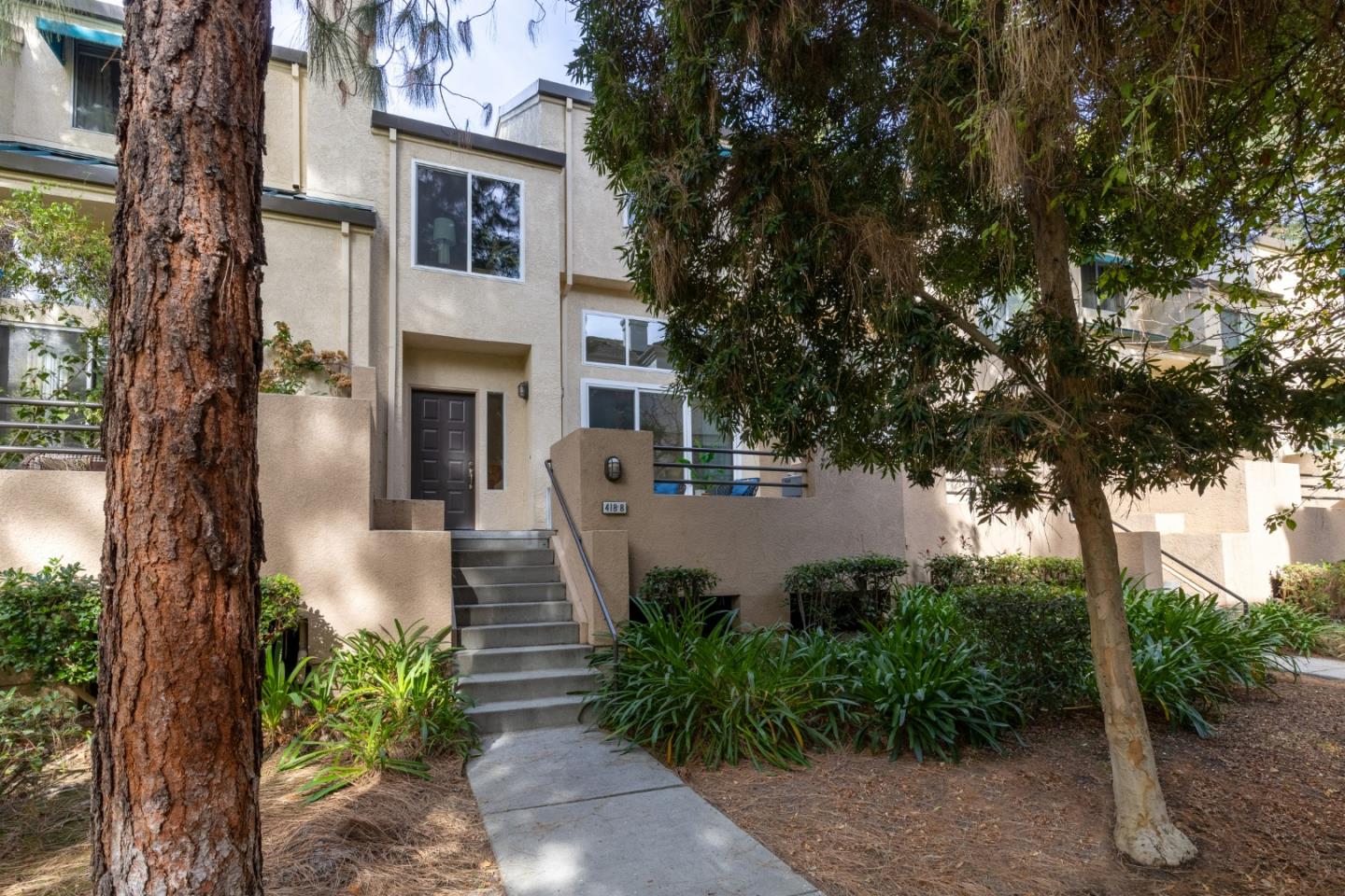 Neighborhood Neighborhood-98