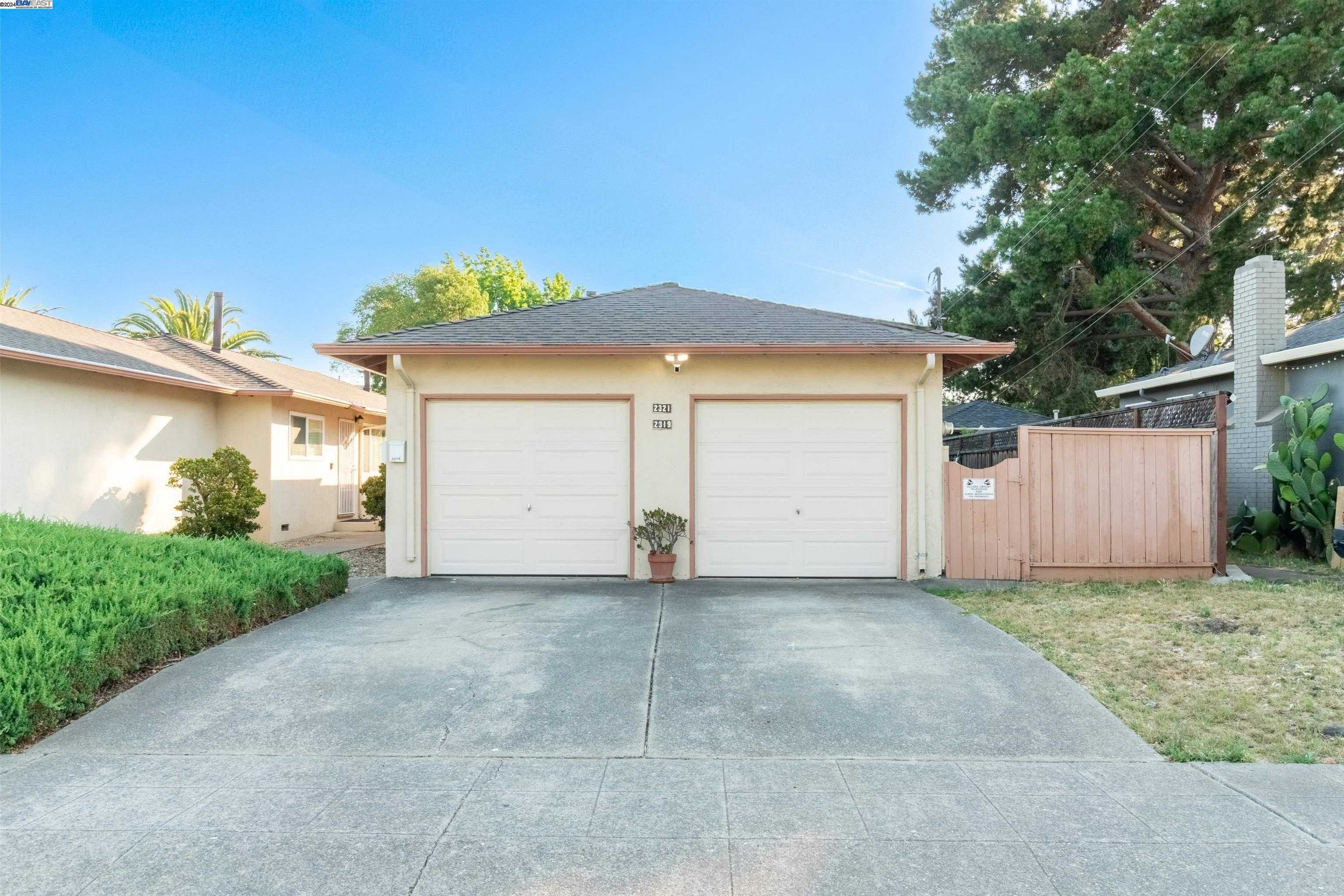 Neighborhood Neighborhood-16