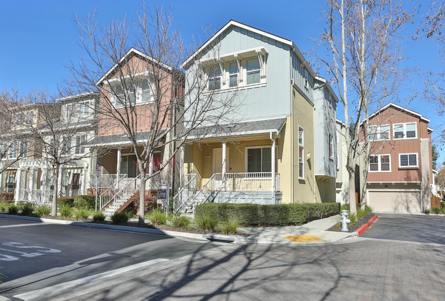 Neighborhood Neighborhood-24