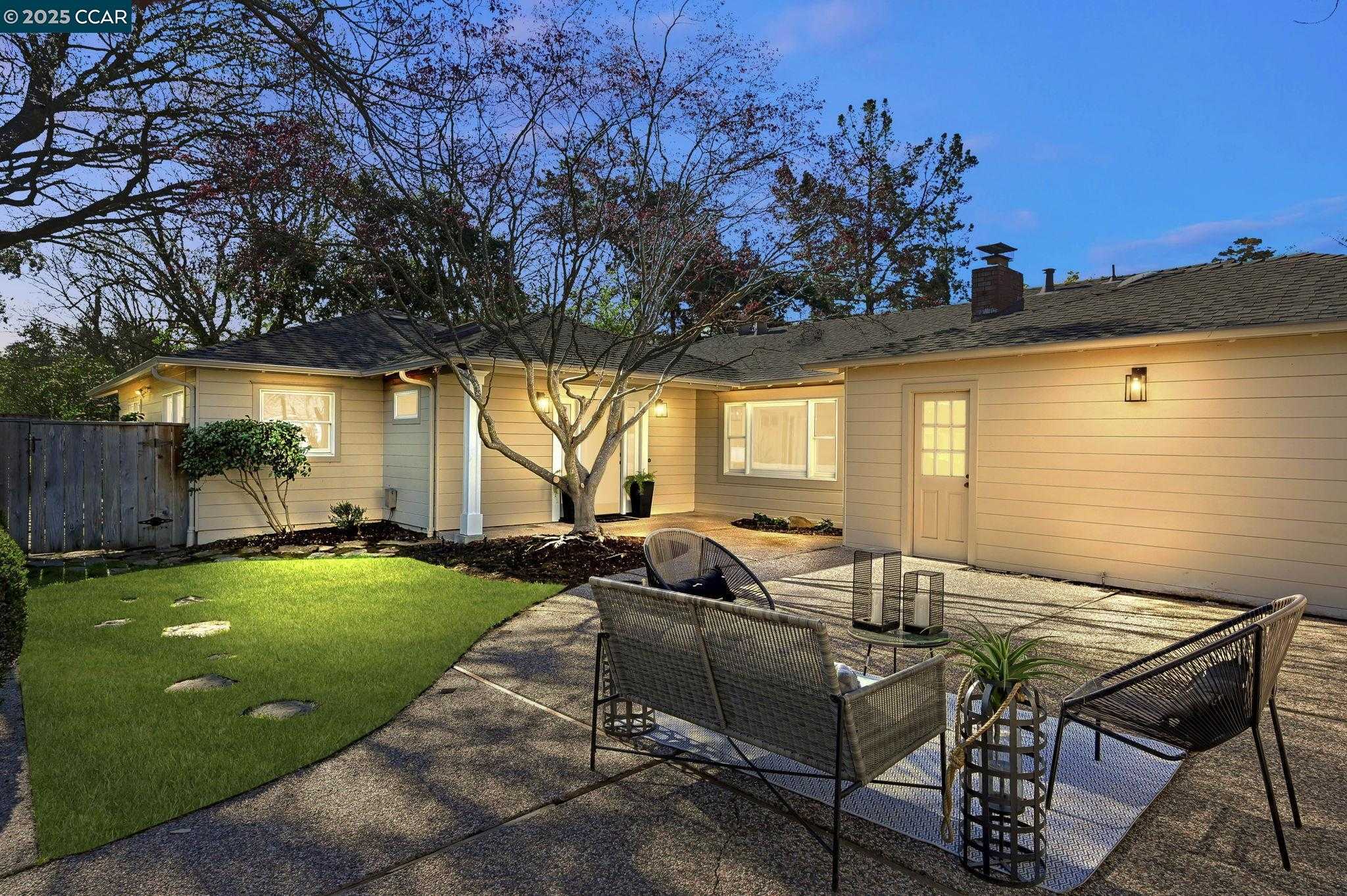 Neighborhood Neighborhood-15