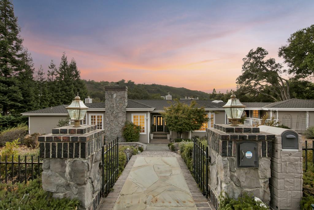 Neighborhood Neighborhood-4