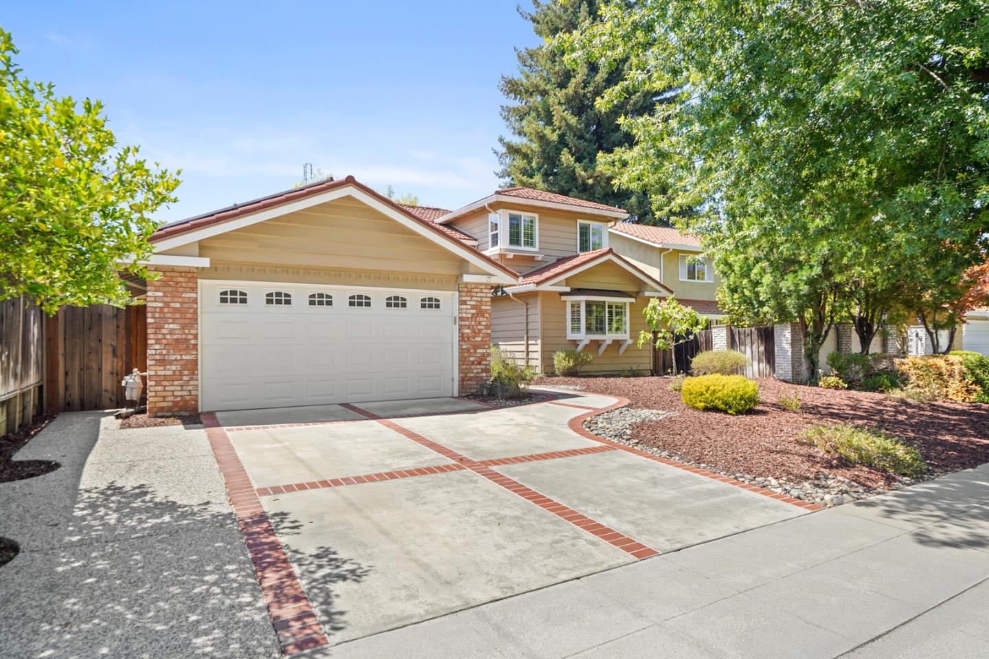 Neighborhood Neighborhood-45