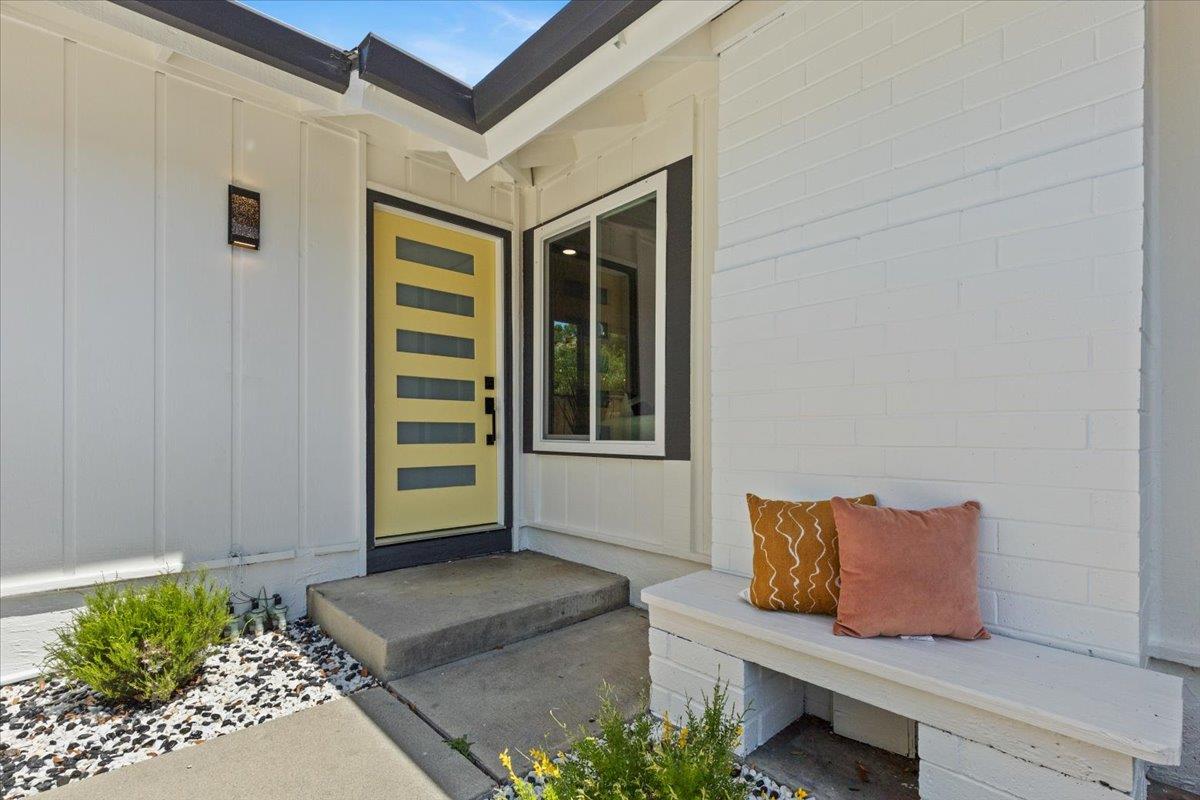 Neighborhood Neighborhood-12