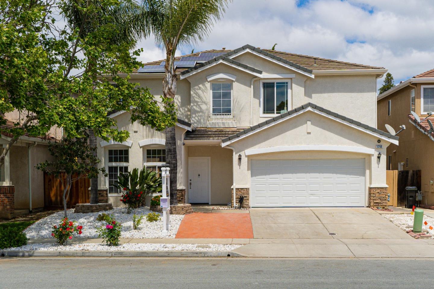 Neighborhood Neighborhood-23