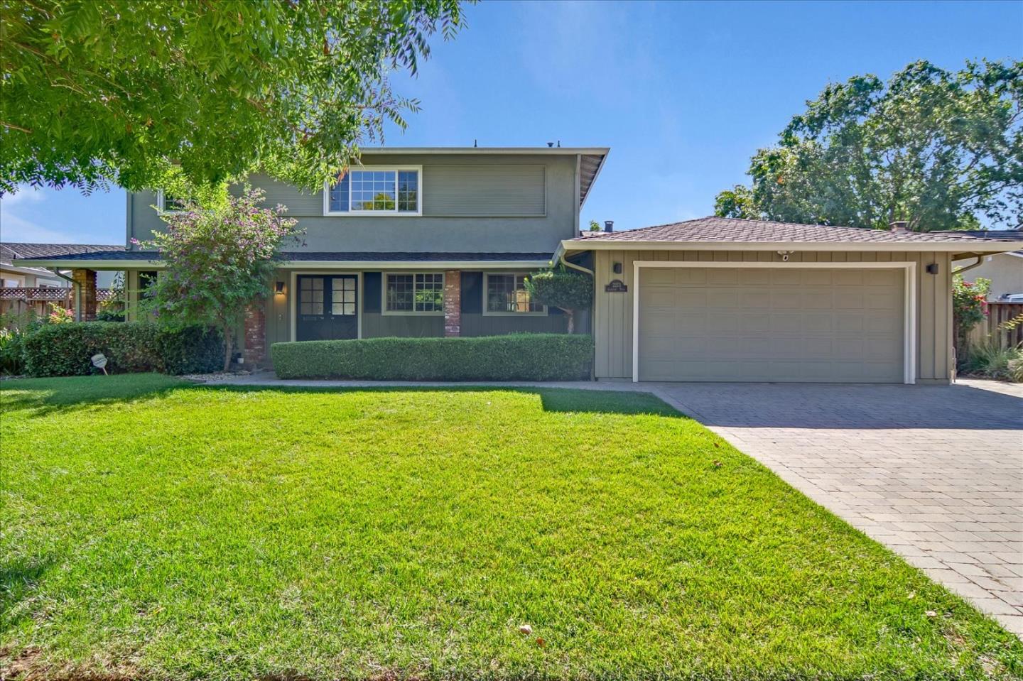 Neighborhood Neighborhood-105