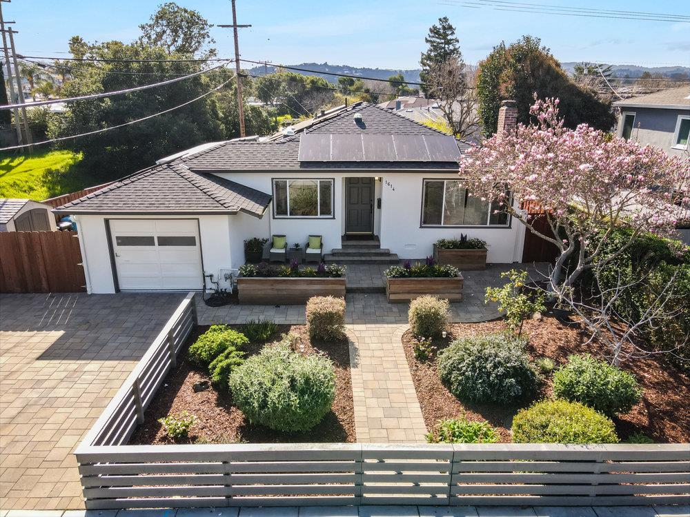 Neighborhood Neighborhood-4