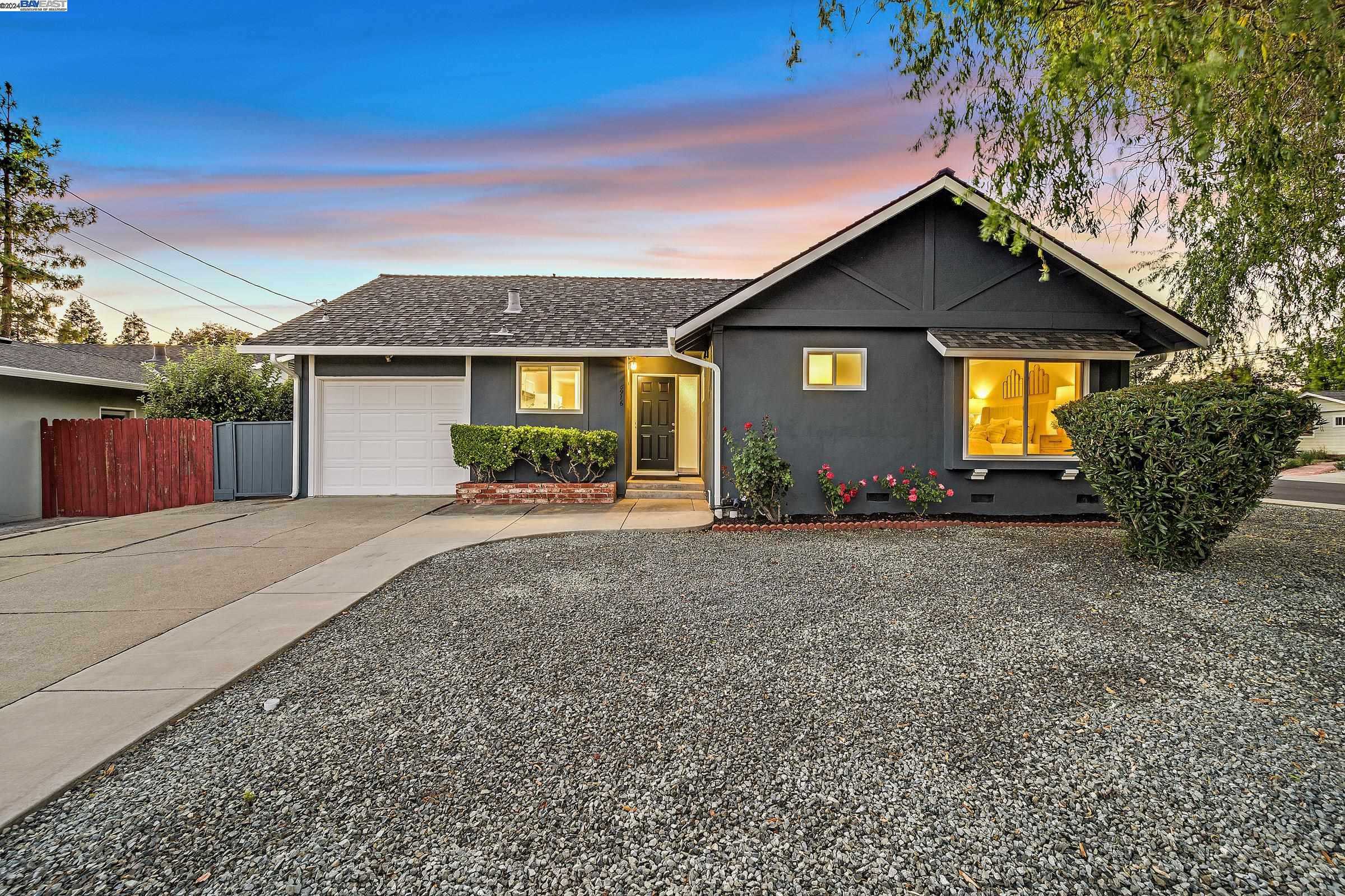 Neighborhood Neighborhood-17