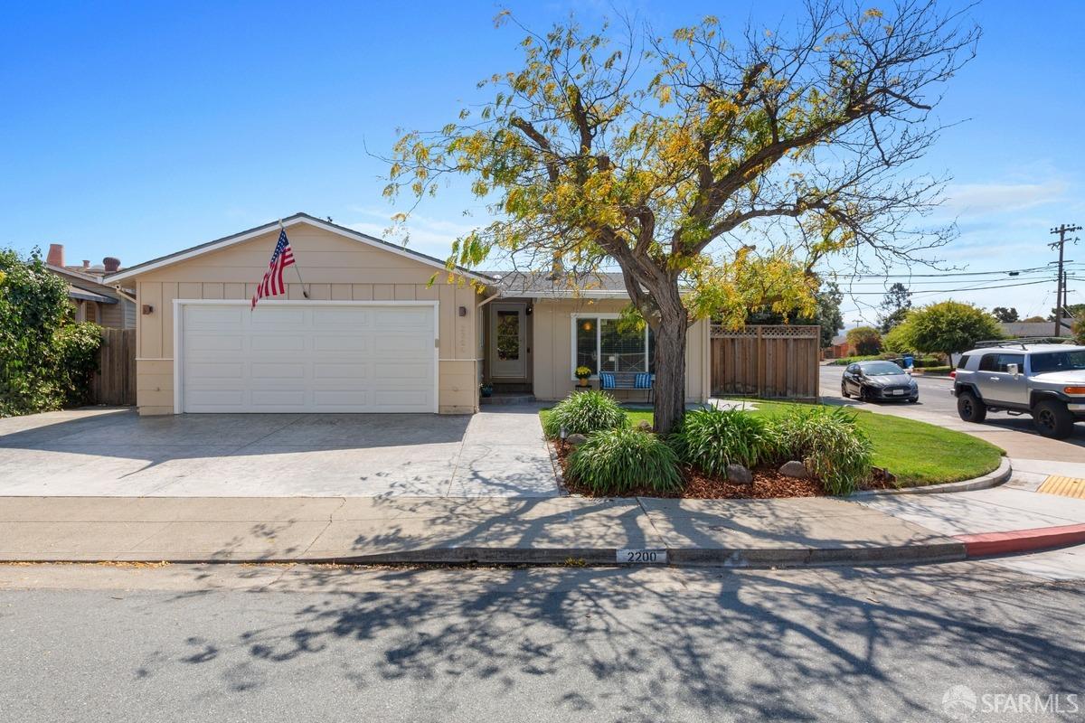 Neighborhood Neighborhood-10