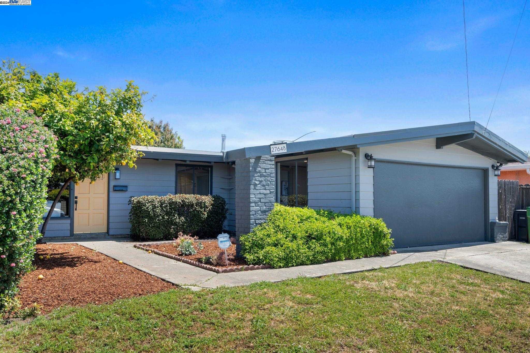 Neighborhood Neighborhood-35