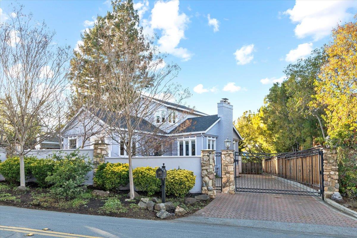 Neighborhood Neighborhood-21