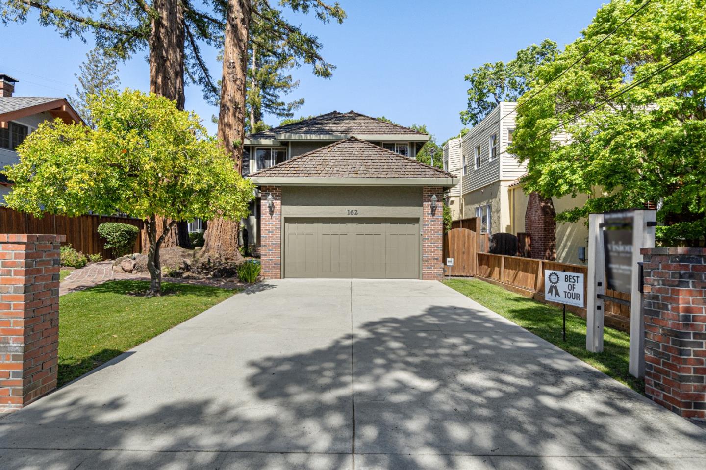 Neighborhood Neighborhood-52