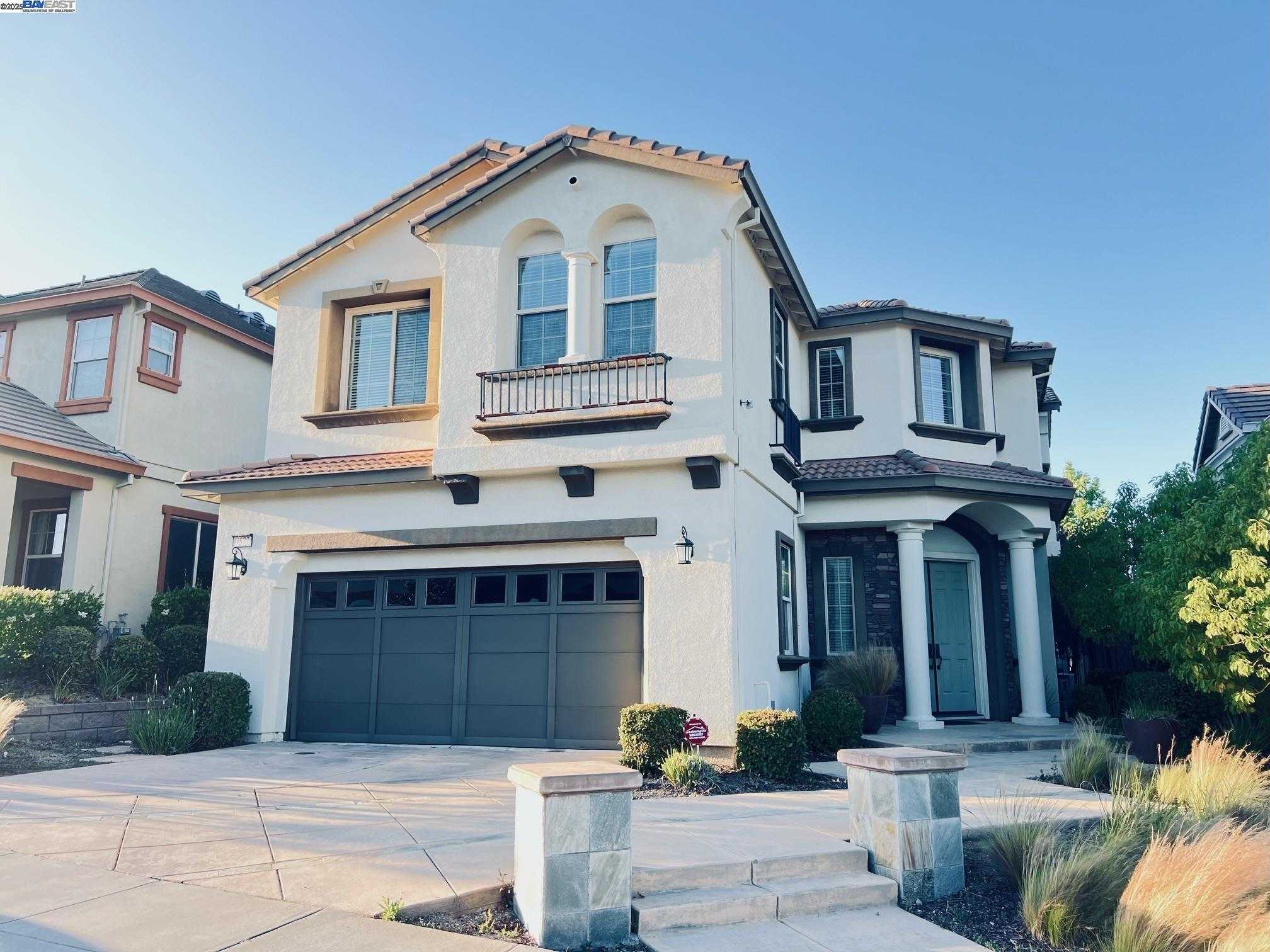 Neighborhood Neighborhood-4