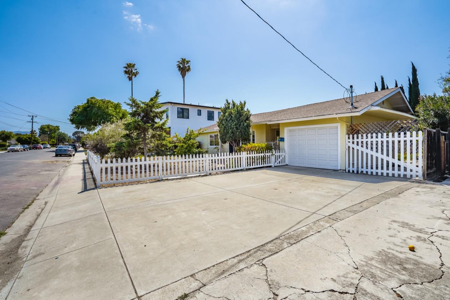 Neighborhood Neighborhood-9