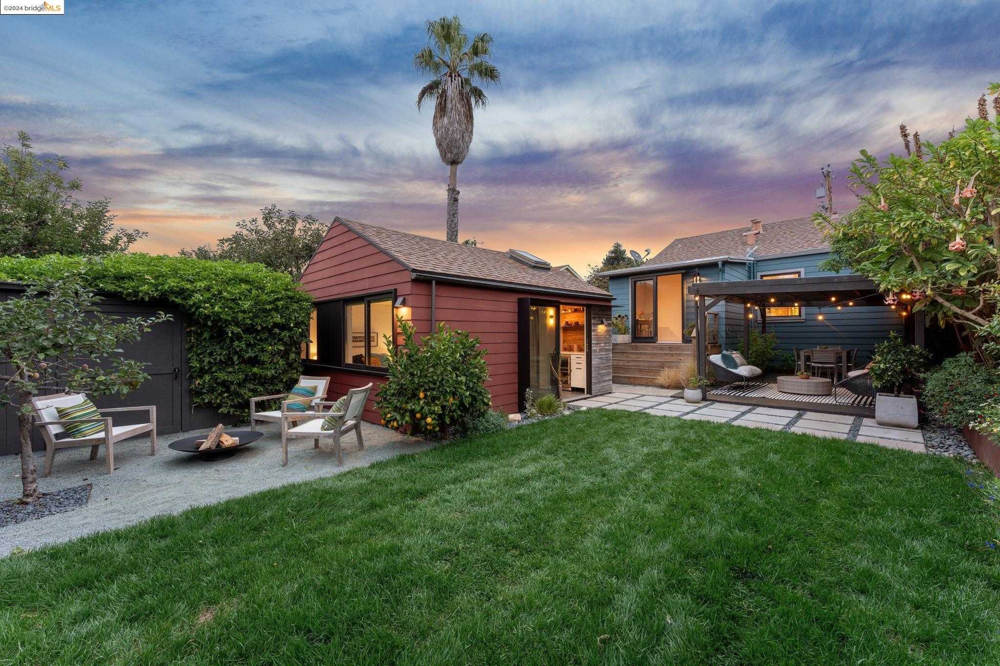 Neighborhood Neighborhood-10