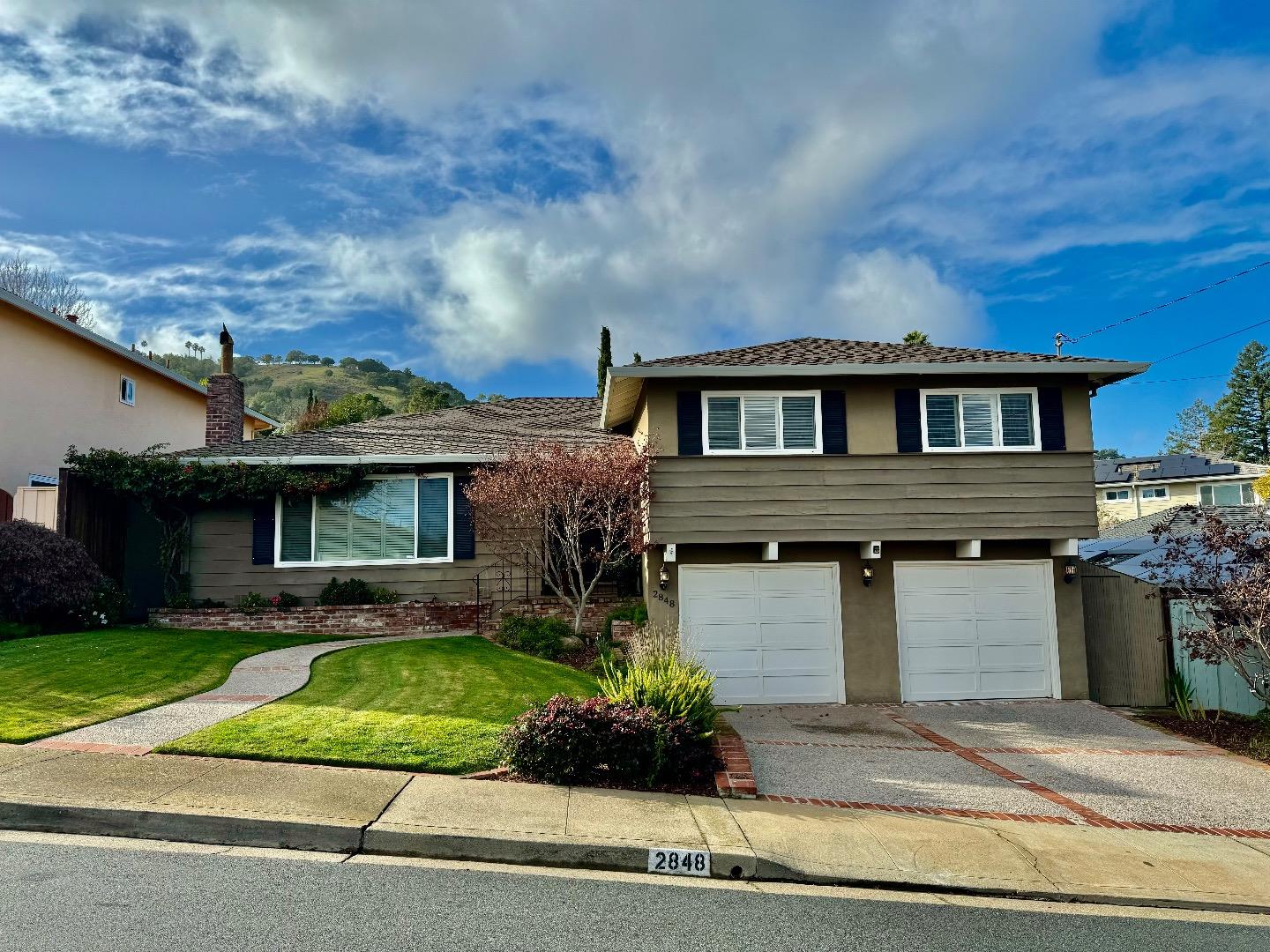 Neighborhood Neighborhood-32