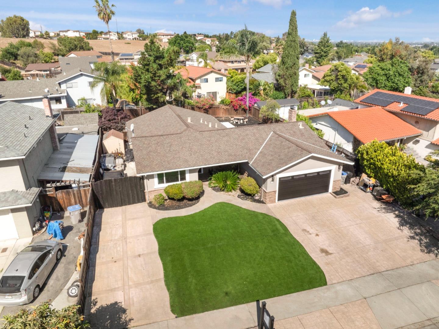 Neighborhood Neighborhood-4