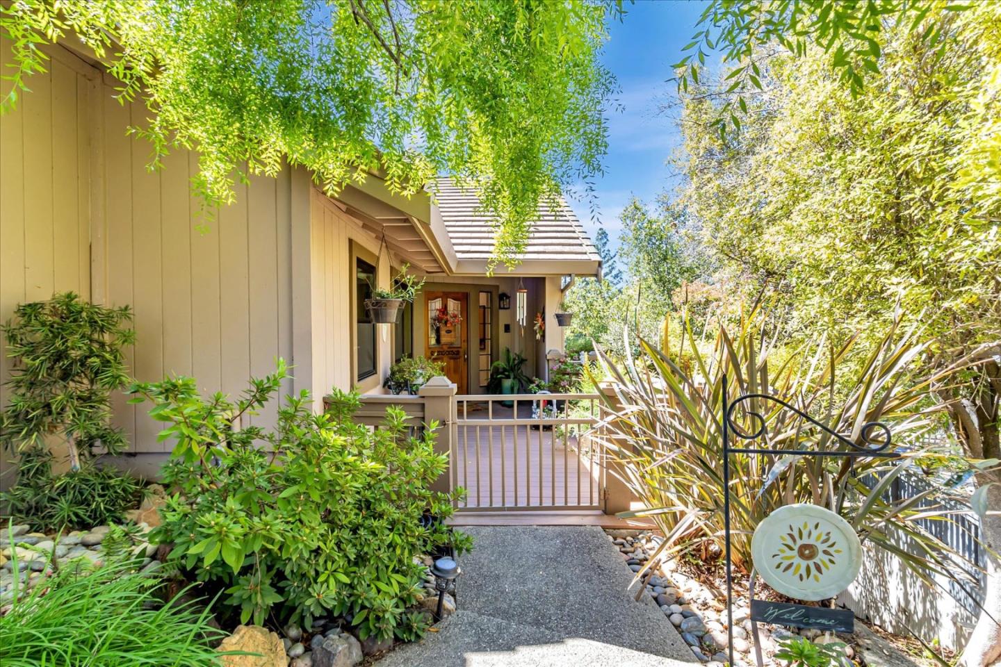 Neighborhood Neighborhood-6