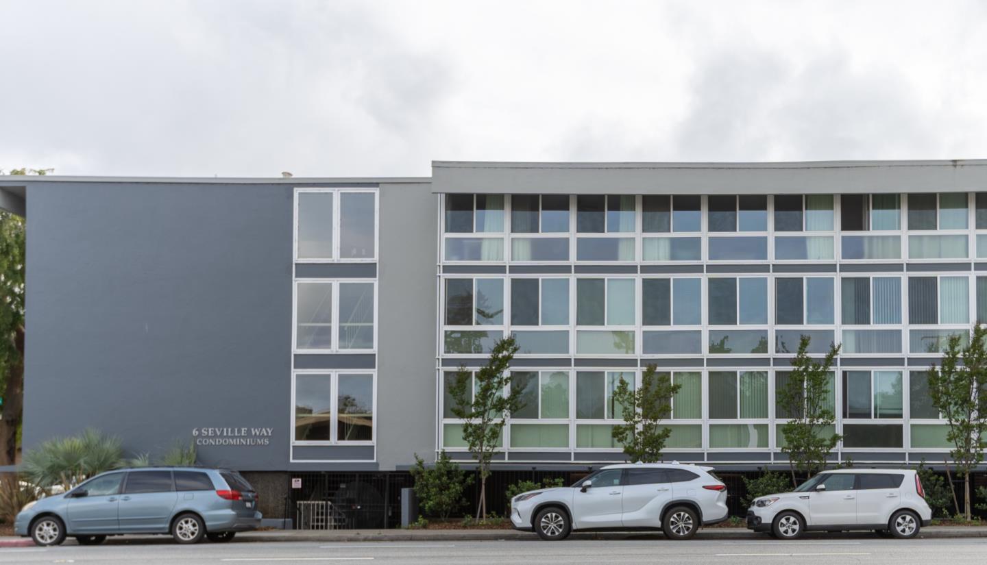 Neighborhood Neighborhood-74