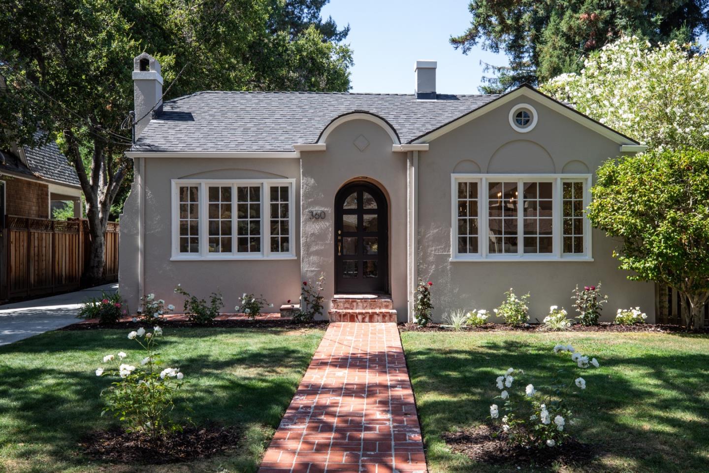 Neighborhood Neighborhood-4