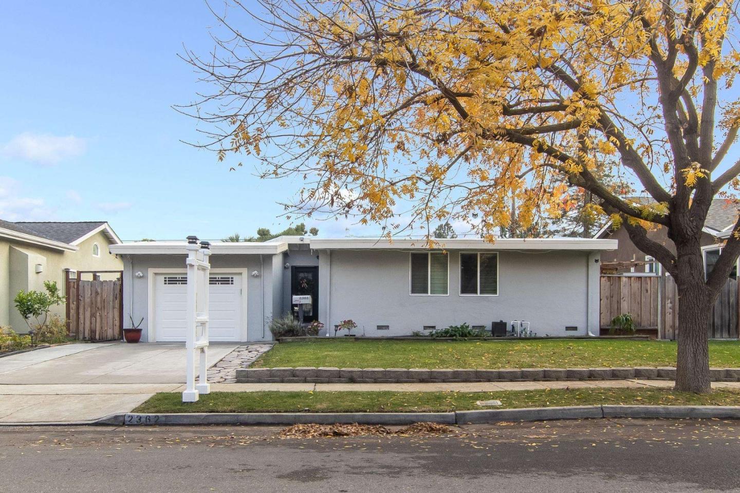 Neighborhood Neighborhood-51